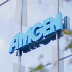 Amgen-kyltti lasiseinällä