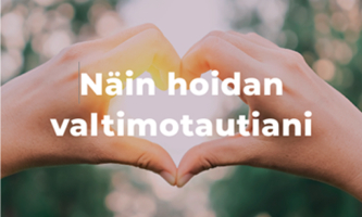 Kädet sydänasennossa ja tekstiä päällä